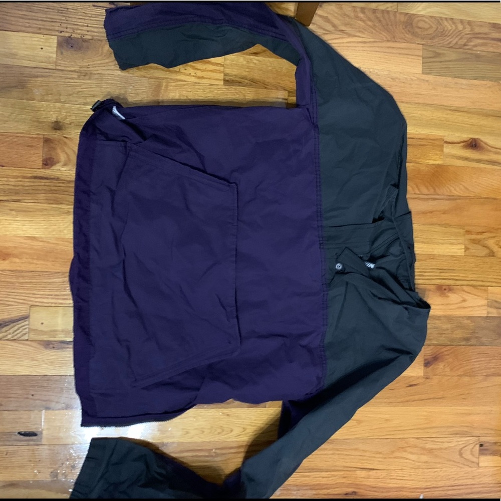American Eagle Pullover